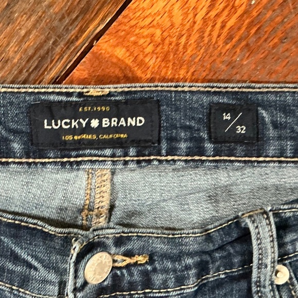 Lucky Brand Classic Blue Jeans Women’s Size 14 Everyday Denim - Picture 4 of 8